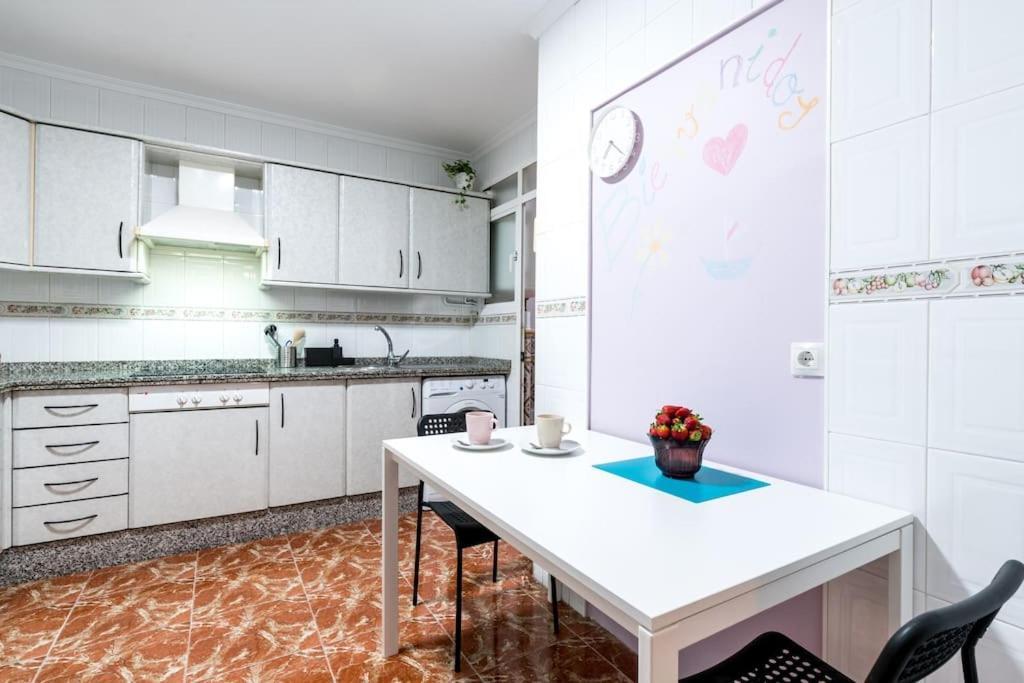 Santa Justa Urban Apartment Seville Exterior photo